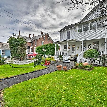 Unique And Historic Home Walk To Lake Champlain プラッツバーグ エクステリア 写真